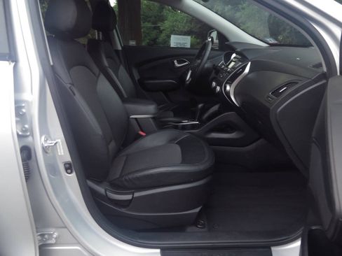Used 2013 Hyundai Tucson GLS AWD/4WD image 11