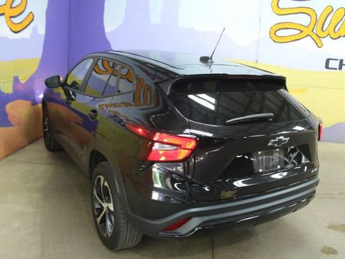Used 2024 Chevrolet Trax RS FWD image 6
