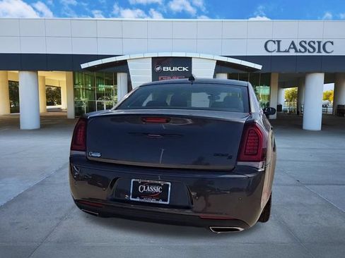 Used 2023 Chrysler 300 S RWD image 7