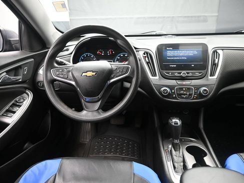 Used 2019 Chevrolet Malibu LS FWD image 9