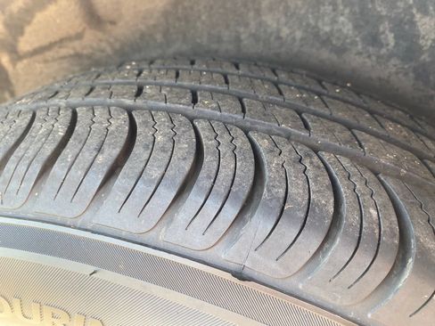 Used 2023 Chrysler Voyager LX FWD image 32