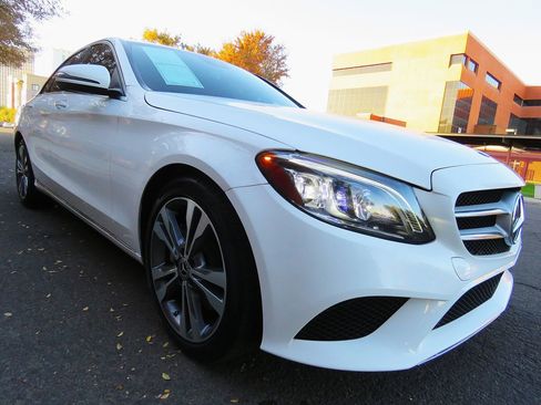 Used 2021 Mercedes-Benz C 300 Sedan image 10