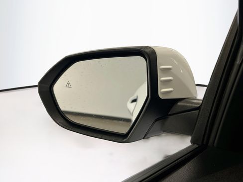 Used 2025 Hyundai Kona SEL AWD/4WD image 16