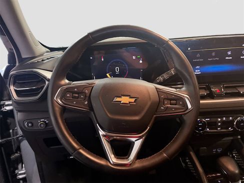 Used 2024 Chevrolet TrailBlazer LT w/ Convenience Package image 11