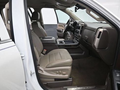 Used 2016 GMC Sierra 1500 Denali w/ Enhanced Driver Alert Package AWD/4WD image 36