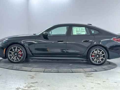 New 2026 BMW i4 eDrive40 w/ M Sport Package RWD image 5
