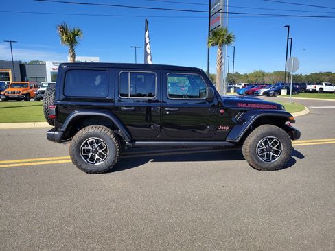 New 2025 Jeep Wrangler Unlimited Rubicon w/ Convenience Group AWD/4WD image 11