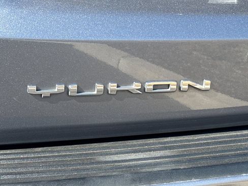 Used 2022 GMC Yukon XL Denali AWD/4WD image 33