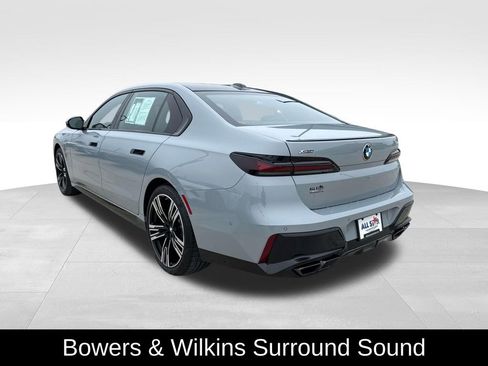 Used 2025 BMW 760i xDrive w/ Executive Package image 6