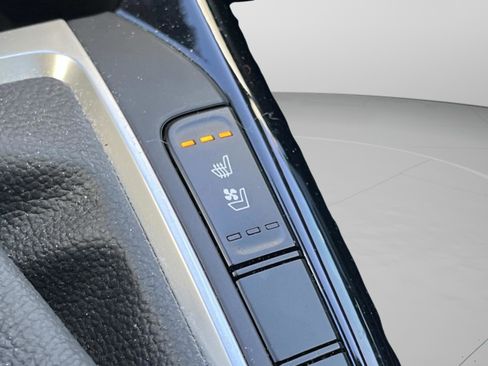 Used 2022 Kia Forte GT-Line w/ GT-Line Premium Package image 34