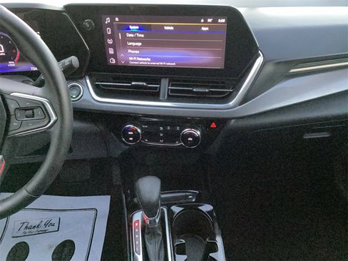 Used 2024 Chevrolet Trax ACTIV image 15