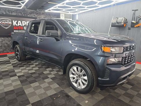 Used 2021 Chevrolet Silverado 1500 Custom AWD/4WD image 2