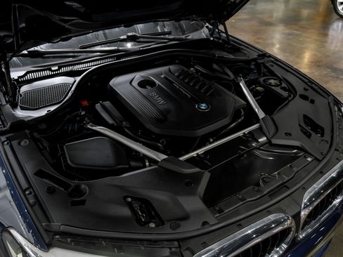 Used 2019 BMW 540i xDrive w/ Premium Package image 55