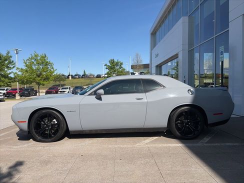 Used 2021 Dodge Challenger R/T image 4