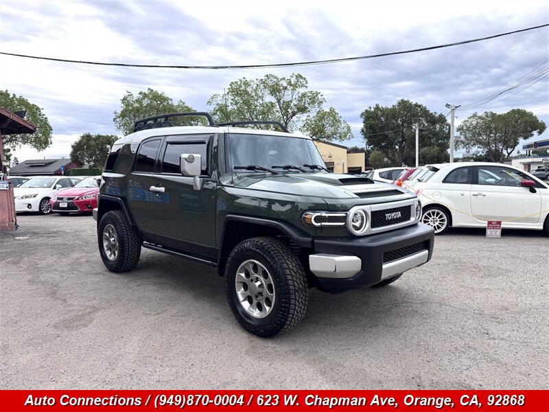 Used 2013 Toyota FJ Cruiser 4WD w/ Convenience Pkg image 1