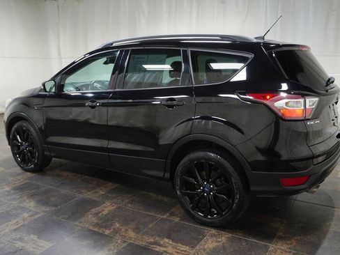 Used 2017 Ford Escape Titanium image 8