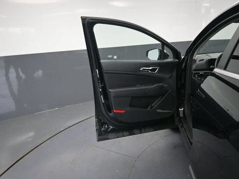 Used 2026 Kia Sportage LX FWD image 24