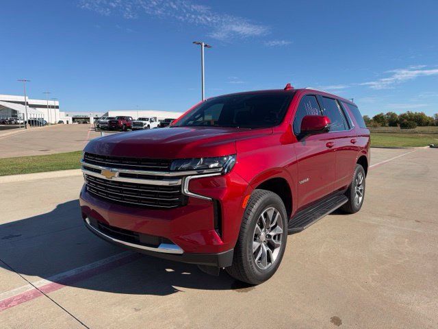 Used 2024 Chevrolet Tahoe LT w/ Luxury Package RWD image 8