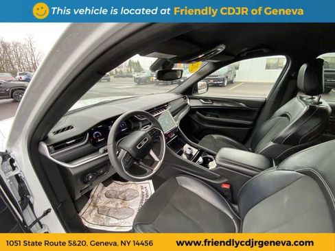 Used 2023 Jeep Grand Cherokee L Laredo AWD/4WD image 12