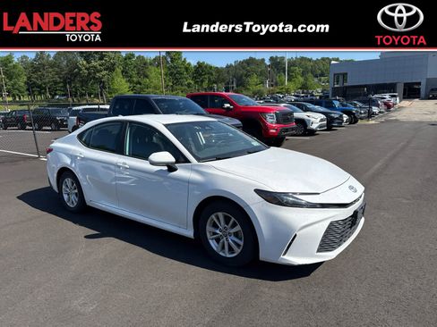 Used 2025 Toyota Camry LE FWD image 1