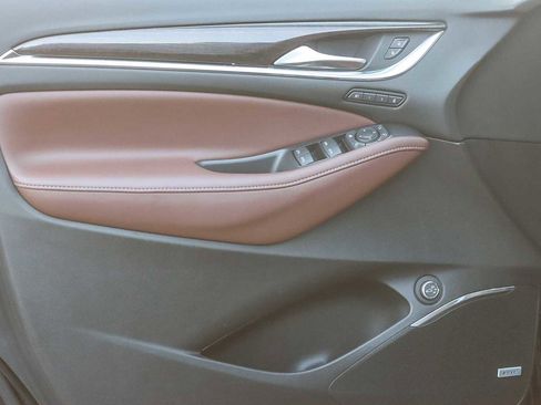 Used 2021 Buick Enclave Avenir w/ Avenir Technology Package image 19