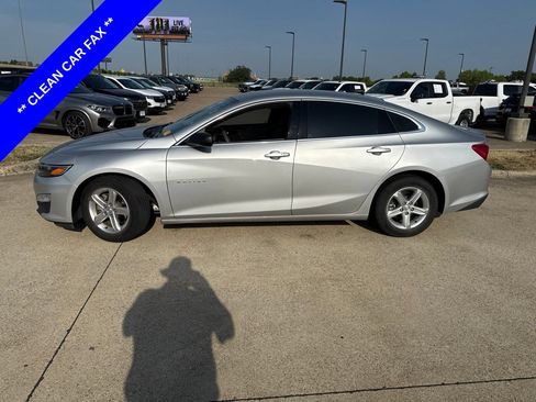 Used 2022 Chevrolet Malibu LS FWD image 3