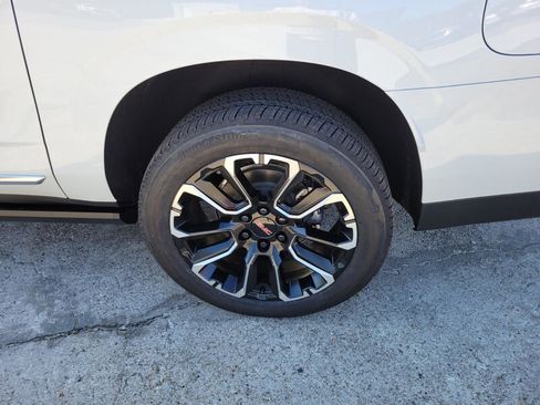 New 2026 GMC Yukon XL Denali w/ Sun & Power Step Package image 10