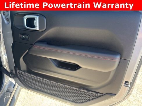 Used 2020 Jeep Gladiator Rubicon image 26