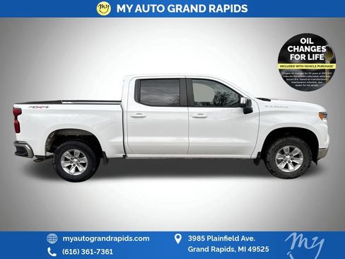 Used 2023 Chevrolet Silverado 1500 LT w/ Work Truck Package image 8