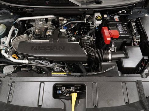 Used 2025 Nissan Rogue S image 49