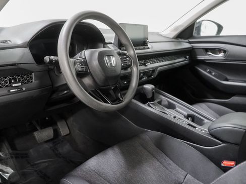 Used 2023 Honda Accord EX image 19