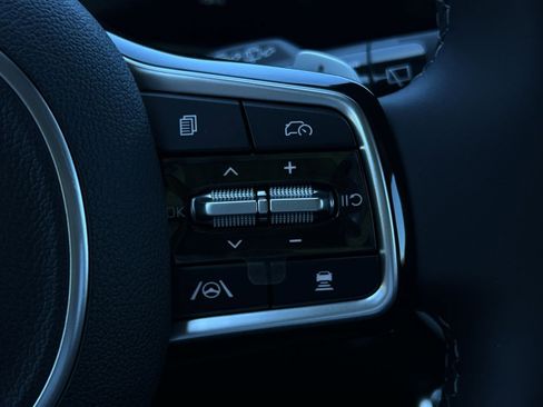 New 2026 Kia Carnival SX FWD image 30