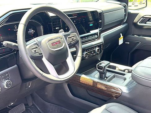 New 2026 GMC Sierra 1500 Elevation w/ Elevation Premium Package AWD/4WD image 9
