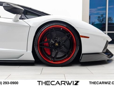 Used 2017 Lamborghini Aventador LP 700-4 AWD/4WD image 34
