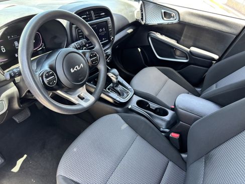 Certified 2023 Kia Soul LX w/ Option Group 015 FWD image 16