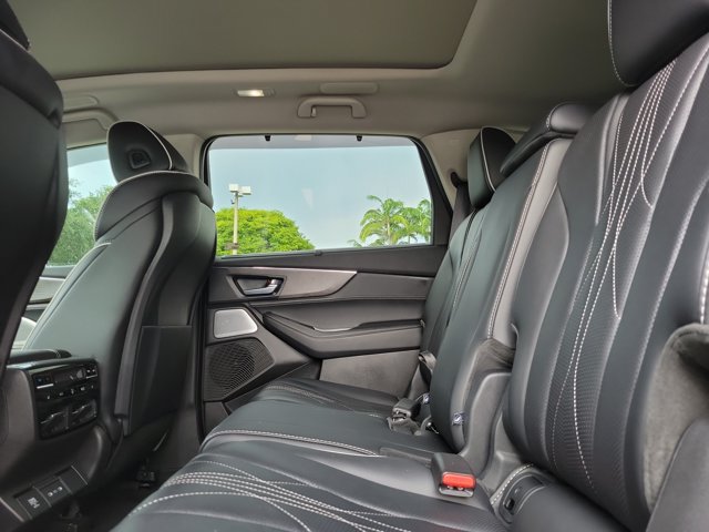 Used 2025 Acura MDX w/ Advance Package AWD/4WD image 13