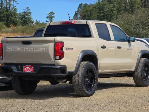 Used 2023 Chevrolet Colorado Trail Boss AWD/4WD image 4