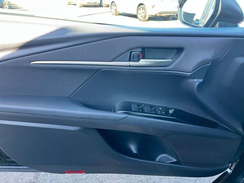 Used 2025 Toyota Camry LE image 20