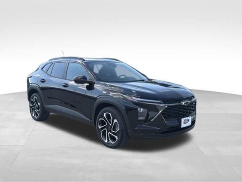 Certified 2024 Chevrolet Trax RS w/ Sunroof Package FWD image 7
