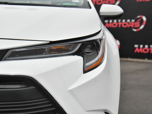 Used 2024 Toyota Corolla LE image 11
