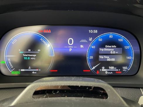 New 2026 Toyota Crown Signia Limited w/ Advanced Technology Package image 3