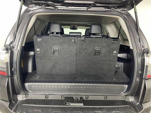 Used 2019 Toyota 4Runner SR5 Premium image 20