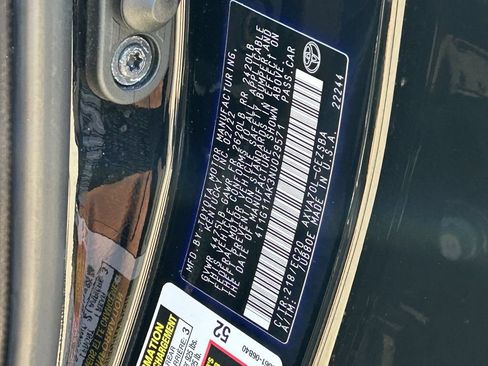 Used 2022 Toyota Camry SE FWD image 30
