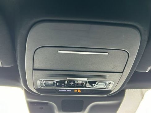 Used 2025 Lincoln Navigator Reserve w/ Jet Appearance Package image 25