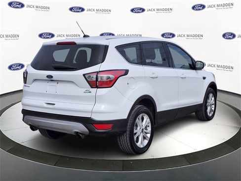 Certified 2017 Ford Escape SE image 5