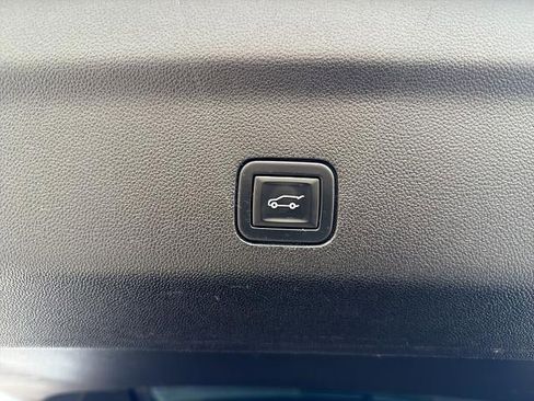 Used 2023 GMC Yukon Denali w/ Denali Reserve Package AWD/4WD image 14