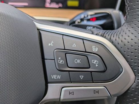 New 2026 Volkswagen Tiguan SEL R-Line image 29