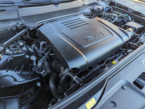 Used 2024 Land Rover Discovery Dynamic SE image 49