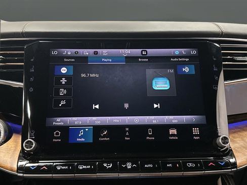 Used 2024 Jeep Grand Wagoneer Series III image 21