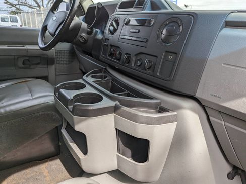 Used 2014 Ford E-150 and Econoline 150 w/ Power Group image 12